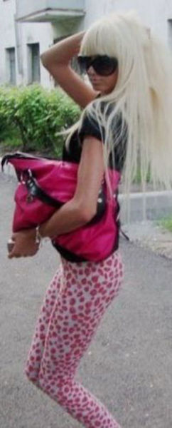 From Glamour to Raw Beauty