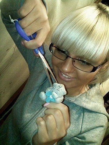 From Glamour to Raw Beauty