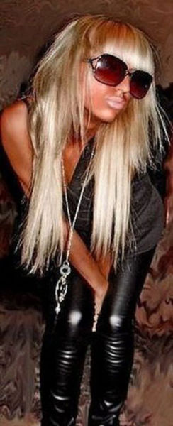 From Glamour to Raw Beauty