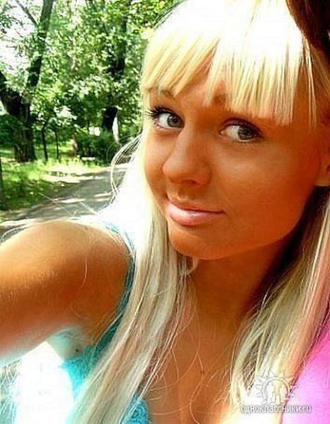 From Glamour to Raw Beauty