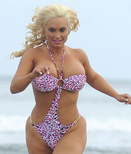 2012 is the year of celebrity cleavage 105 pics 3.html - 105 HD Photos | Premium Gallery 2012