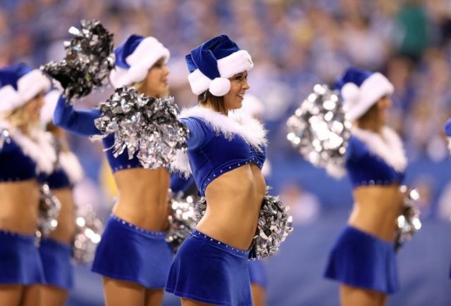 Cheerleading Snow Maidens Spread the Christmas Spirit