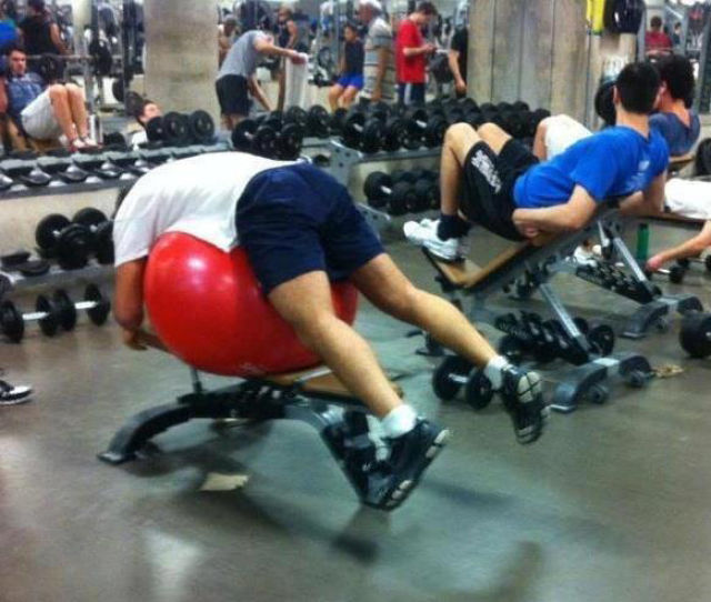 Hilarious Gym Moments Caught on Camera