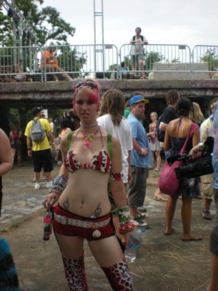 Raver Girls