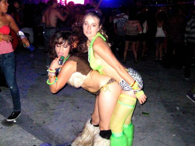 Raver Girls
