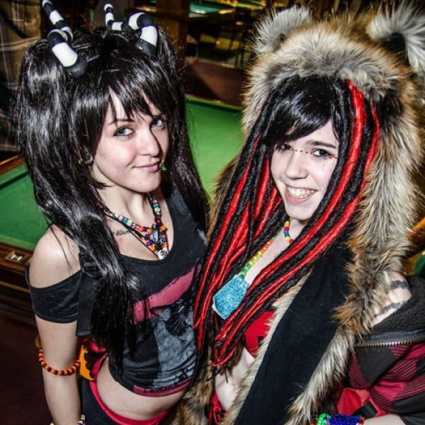 Raver Girls
