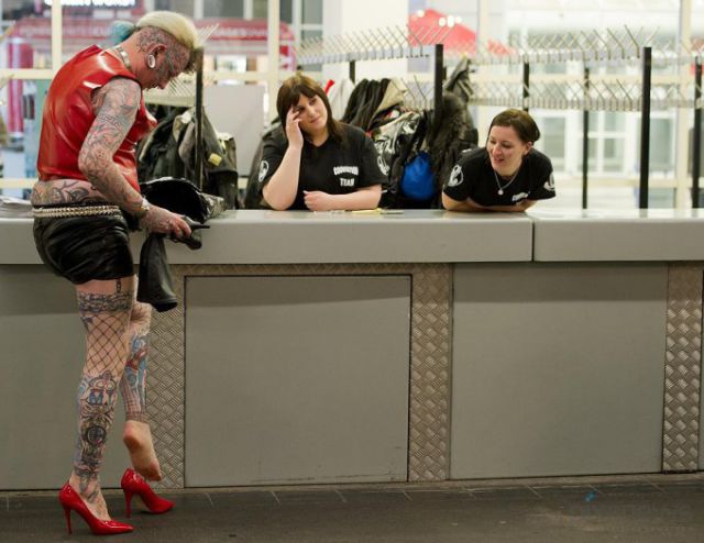 Crazy Tattooing Extremists