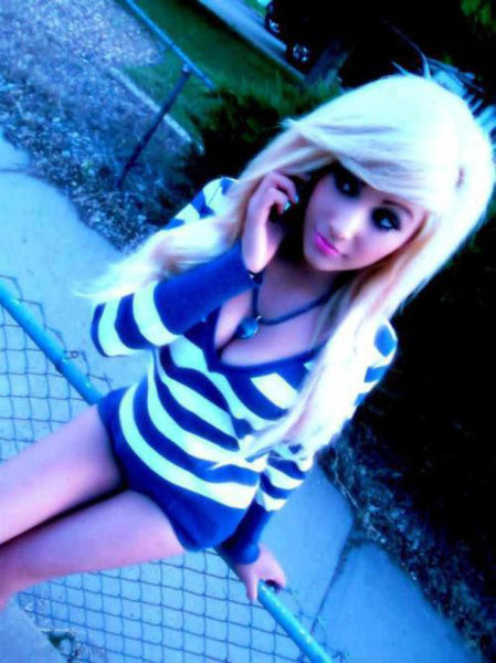 The Sometimes Scary but Still Cute Emo Girls