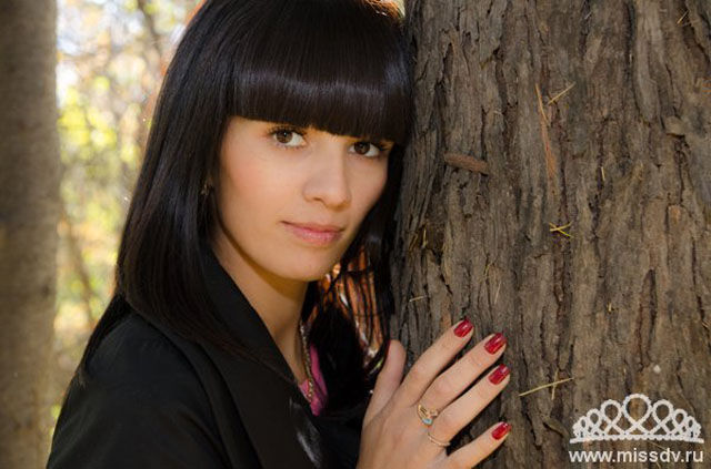 2013’s Exotic Participants of “Miss Internet of the Far East”