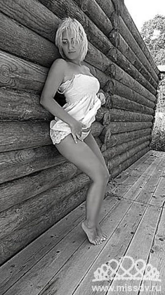 2013’s Exotic Participants of “Miss Internet of the Far East”