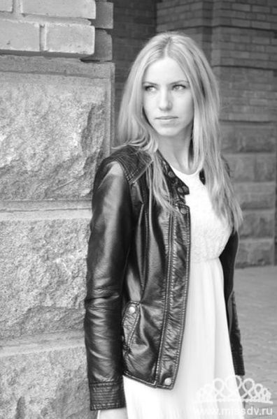 2013’s Exotic Participants of “Miss Internet of the Far East”