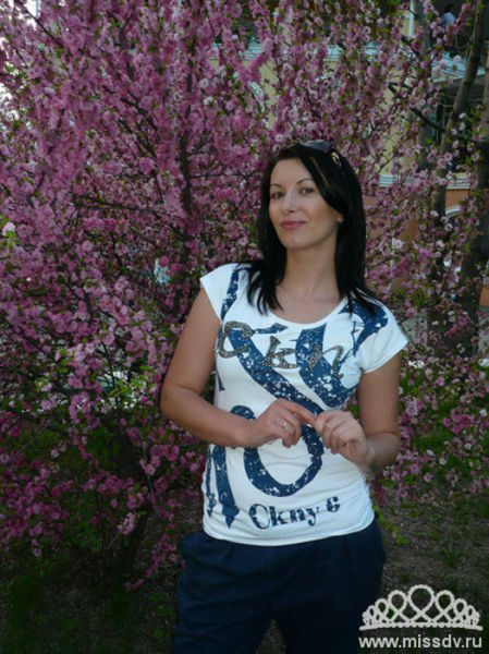 2013’s Exotic Participants of “Miss Internet of the Far East”