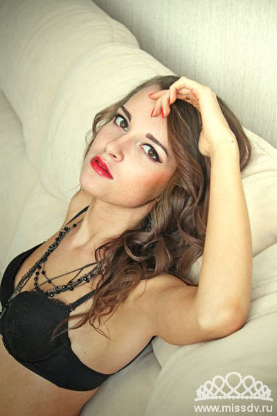 2013’s Exotic Participants of “Miss Internet of the Far East”