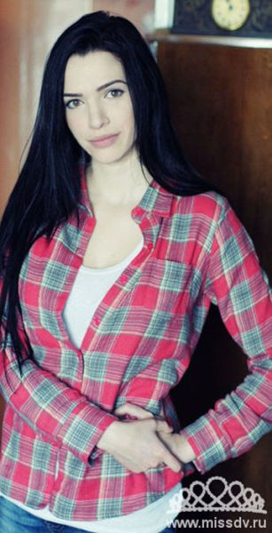 2013’s Exotic Participants of “Miss Internet of the Far East”