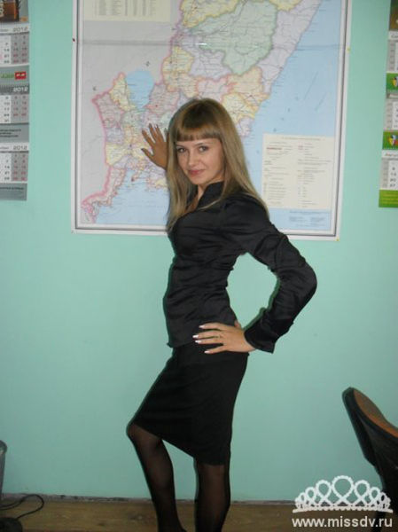 2013’s Exotic Participants of “Miss Internet of the Far East”