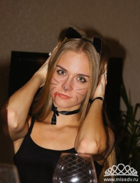 2013’s Exotic Participants of “Miss Internet of the Far East”