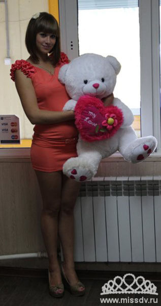 2013’s Exotic Participants of “Miss Internet of the Far East”