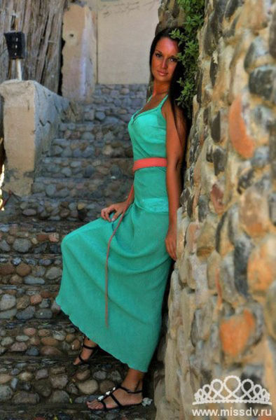 2013’s Exotic Participants of “Miss Internet of the Far East”