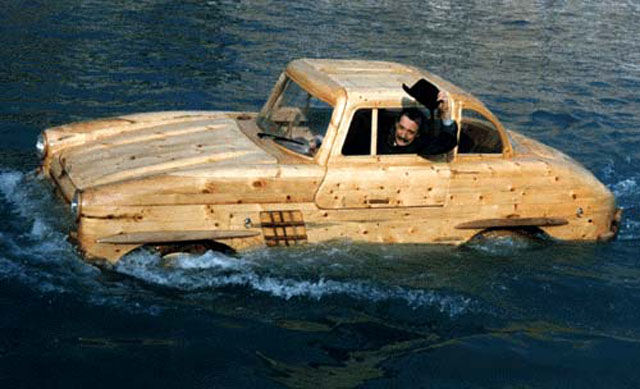 Meet the Amazingly Talented Wood Sculptor