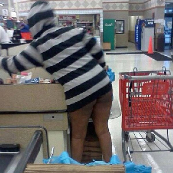 Amusingly Unlucky Wardrobe Malfunctions