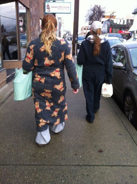 Amusingly Unlucky Wardrobe Malfunctions