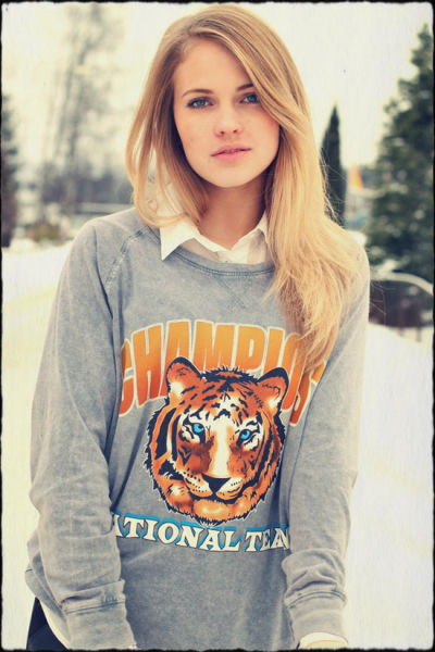 Naturally Beautiful Girls