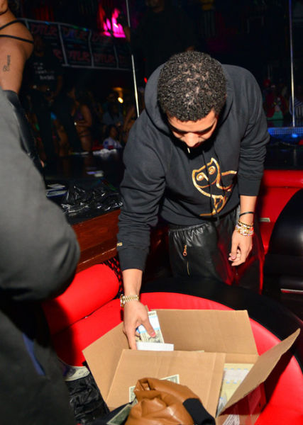 It Rains Money When Drake Visits a Strip Club