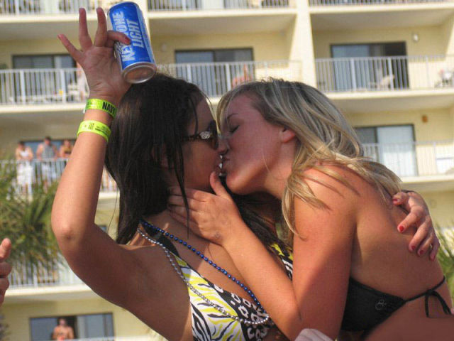 Spring Breakers Know How to Party Hard