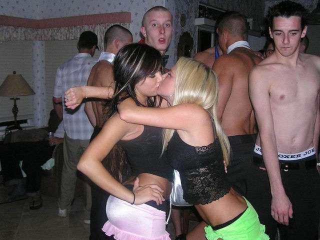 Spring Breakers Know How to Party Hard