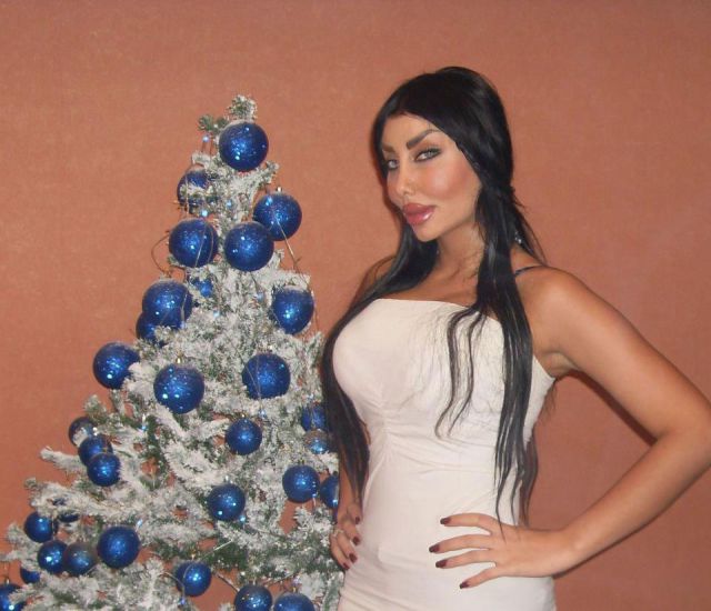 Middle Eastern Girls Who Think They Look Hot