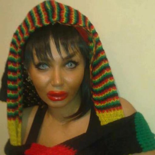 Middle Eastern Girls Who Think They Look Hot