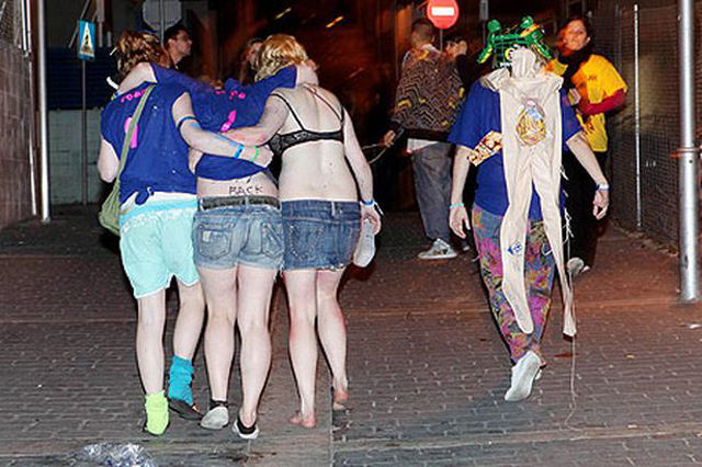 Party Hard the English Way