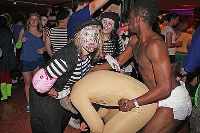 Party Hard the English Way