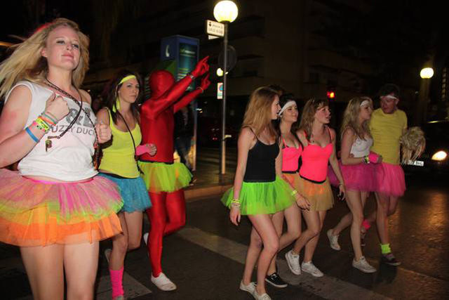 Party Hard the English Way