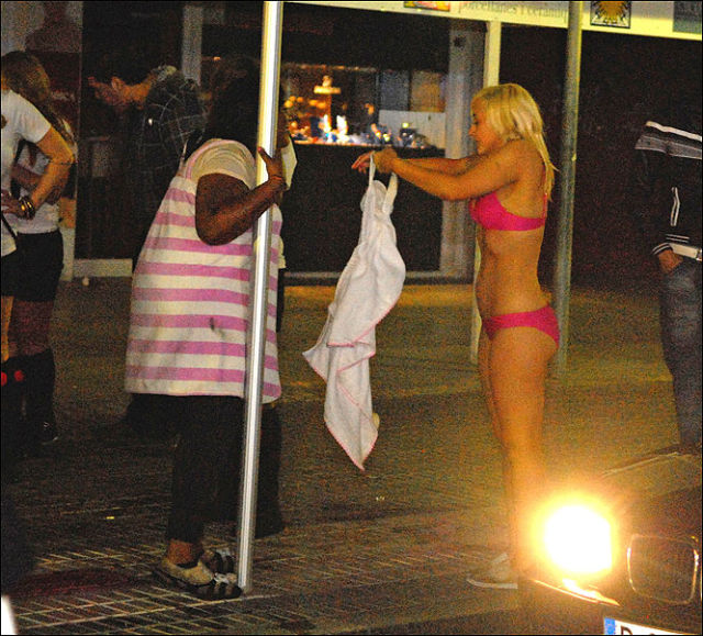 Party Hard the English Way