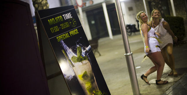 Party Hard the English Way