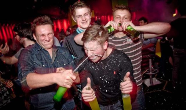 Painfully Awkward Nightclub Photos. Part 2