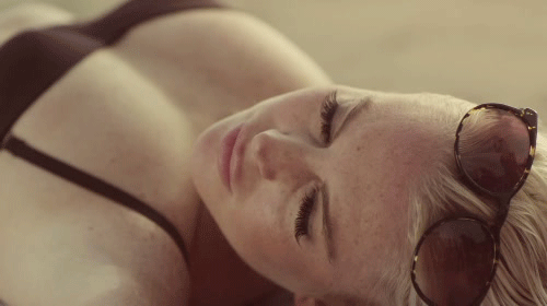 A Few Great GIFs of Lindsay Lohan’s Boobs