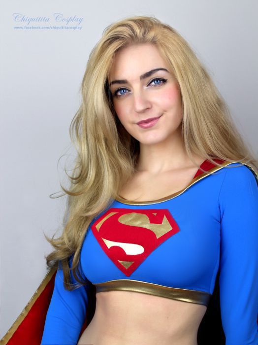Cute Girls in Sexy Supergirl Costumes