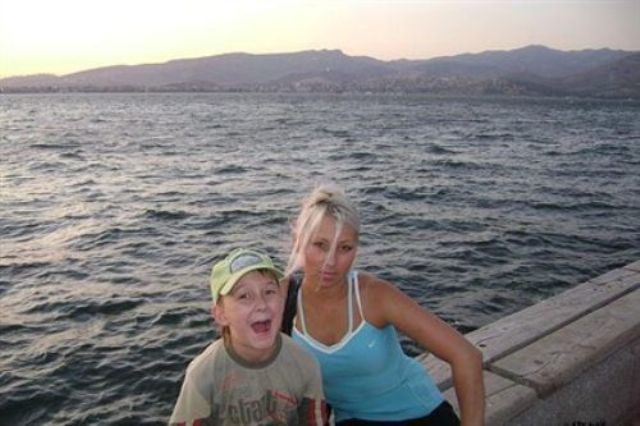 Mail Order Brides in Awkward Poses