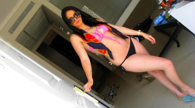 Sexy Facebook Photos of Arab Girls