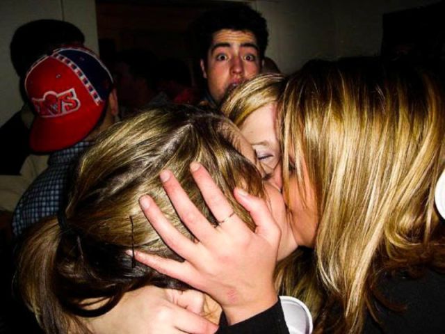 Classic Photobombs of Drunk Girls Kissing Each Other