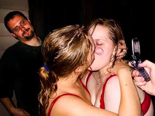 Classic Photobombs of Drunk Girls Kissing Each Other