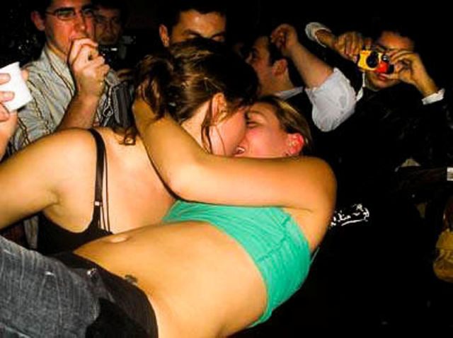 Classic Photobombs of Drunk Girls Kissing Each Other