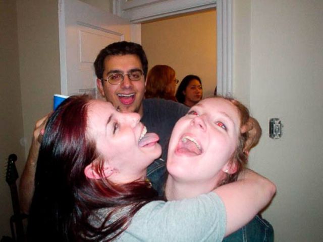 Classic Photobombs of Drunk Girls Kissing Each Other