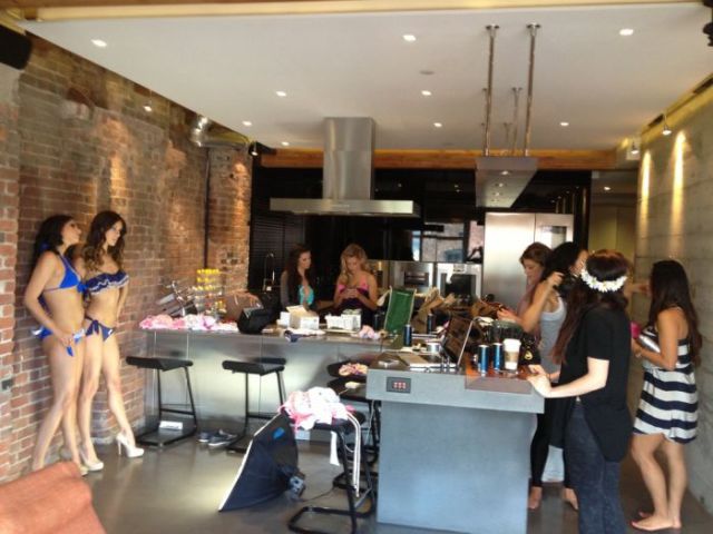 Candid Pics from the Set of a Bikini Photo Shoot