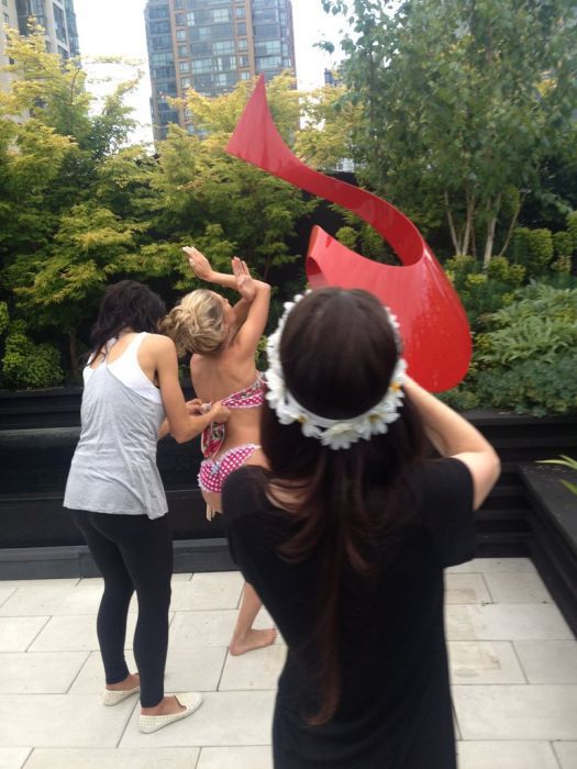 Candid Pics from the Set of a Bikini Photo Shoot