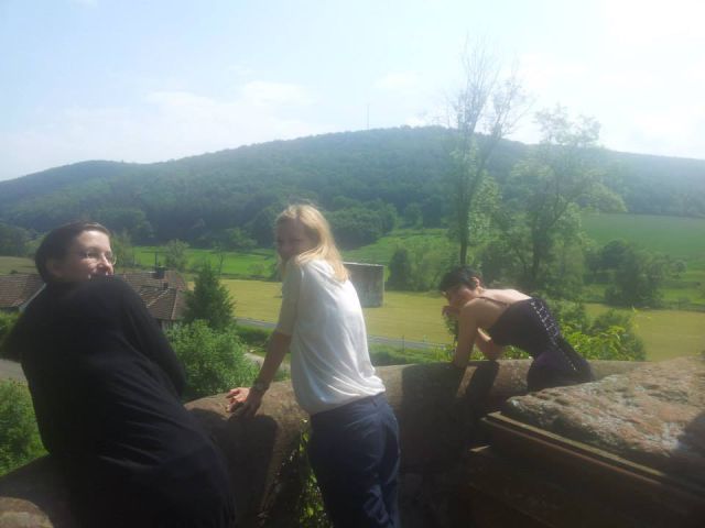 The Woman Who Is “Waisting Away” for Beauty