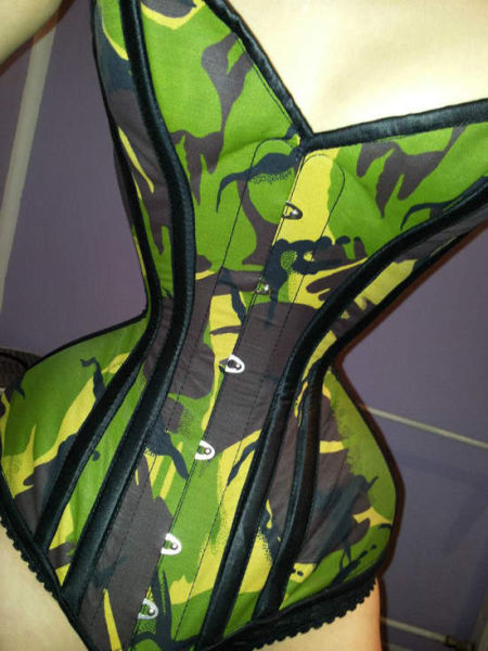 The Woman Who Is “Waisting Away” for Beauty