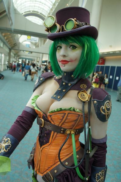 Cosplay Makes Hot Girls Even Hotter